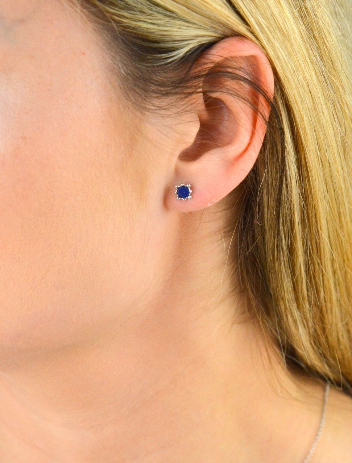 Kolczyki srebrne rodowane Essme z lapis lazuli DZK427 LL R.  Kolczyki srebrne rodowane. Kolczyki srebrne. Kolczyki srebrne z lapis lazuli. Kolczyki srebrne idealne na prezent. Ko.jpg